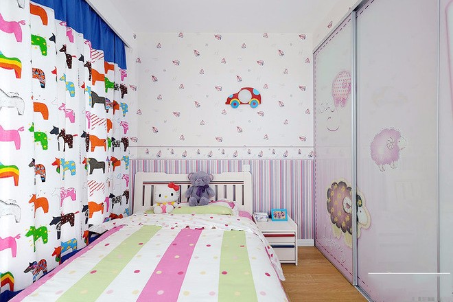 田園式慵懶| 窩在布藝沙發上擼貓1892676