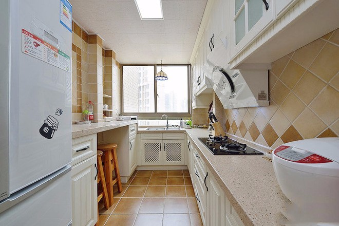 田園式慵懶| 窩在布藝沙發上擼貓1892665