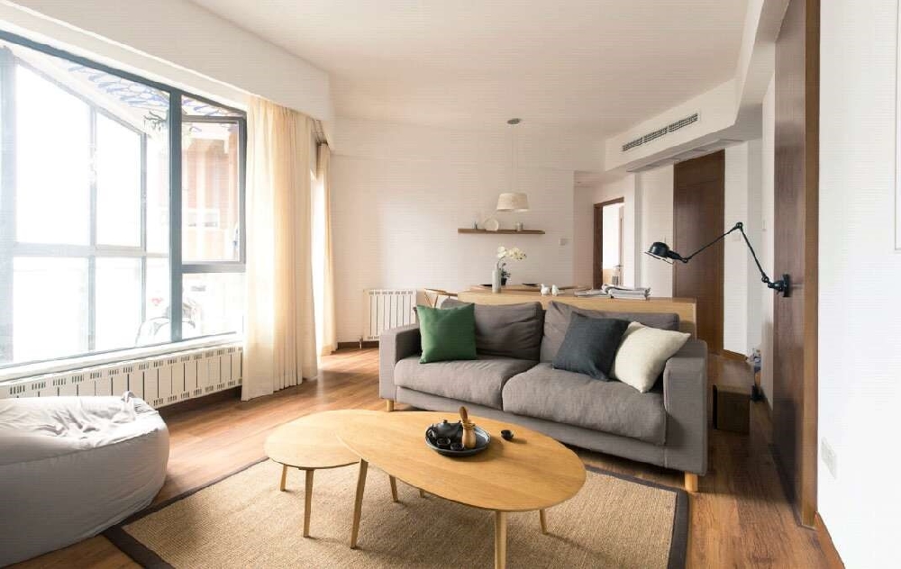 簡約的兩室一廳的80平米的房子10502985