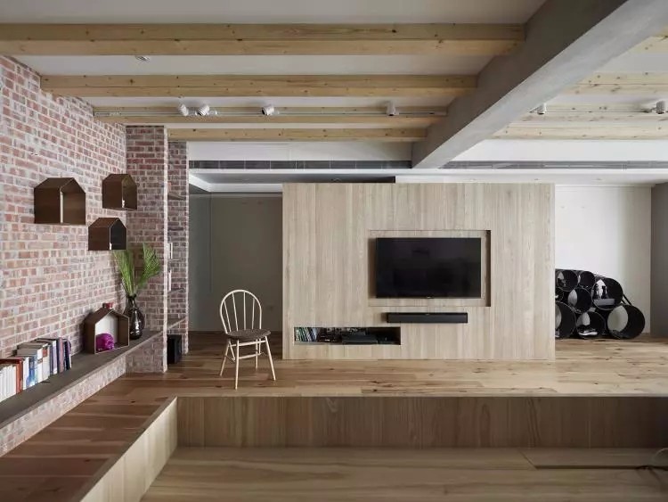 三居室，木地板上墻效果好贊10596059