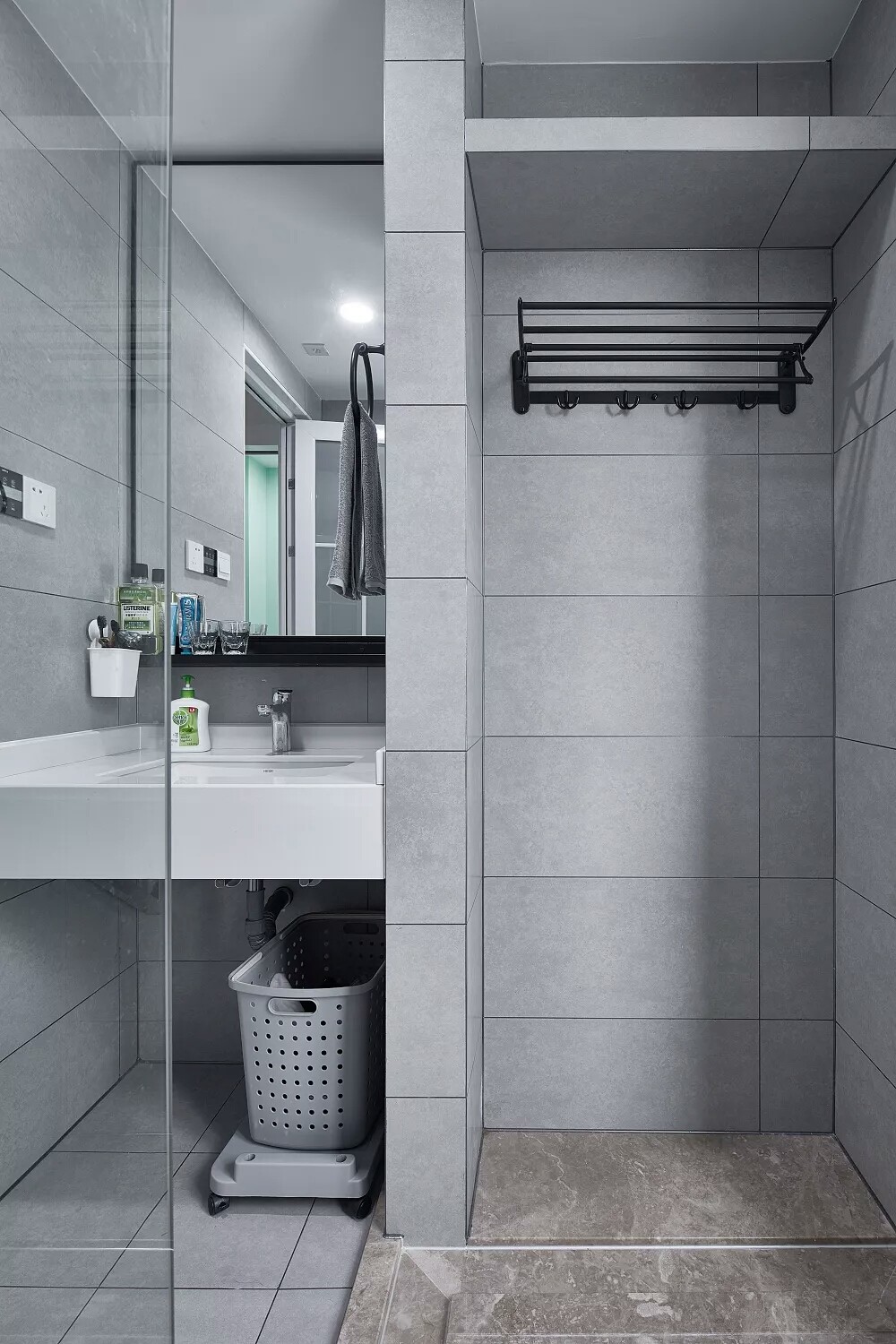 84㎡現代簡約，90后小夫妻的婚房11061659