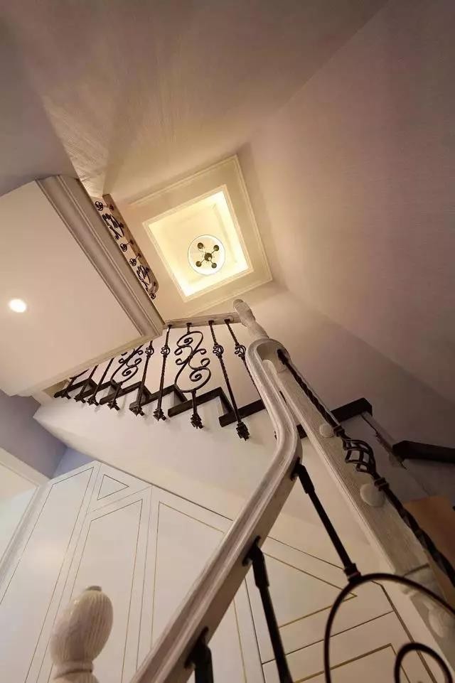 138㎡頂樓復式帶閣樓浪漫法式風情11287021