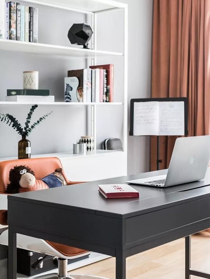 客廳電視墻被刷成藍色，真心美爆！13082420