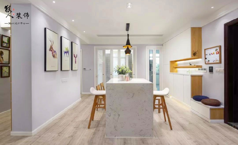 190㎡現代簡約，走廊墻面，實用美觀15063609