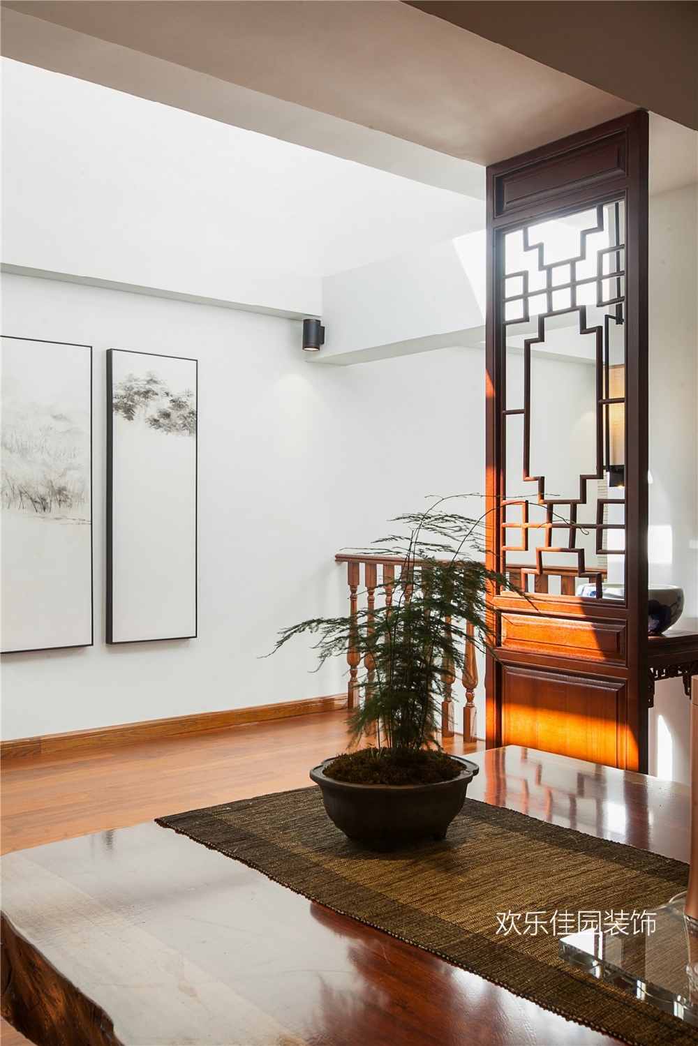 550平別墅，一層美式一層中式15092031