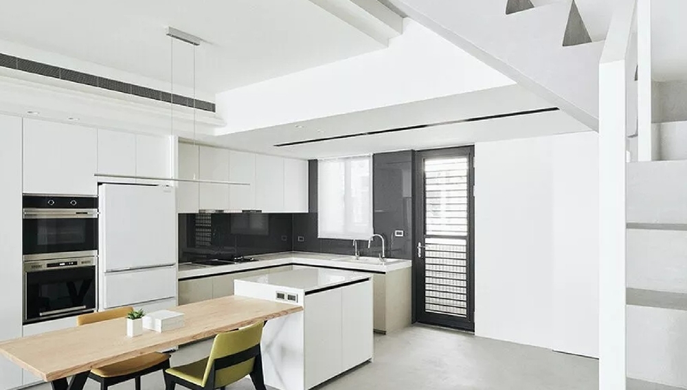 300平方大空間感的復式住宅15151338