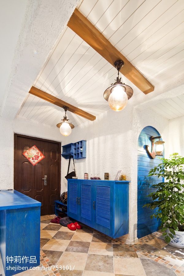 地中海風進門玄關過道吊頂裝修效果圖