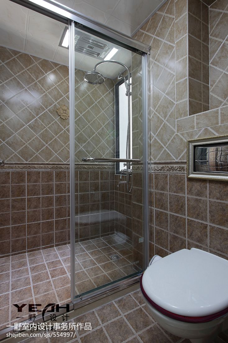 休閑美式小戶型衛生間隔斷裝修效果圖