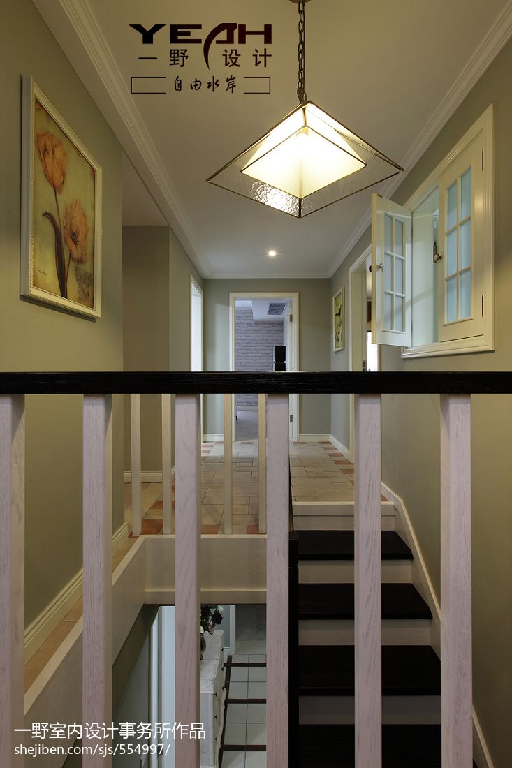 休閑美式復式樓樓梯裝修效果圖