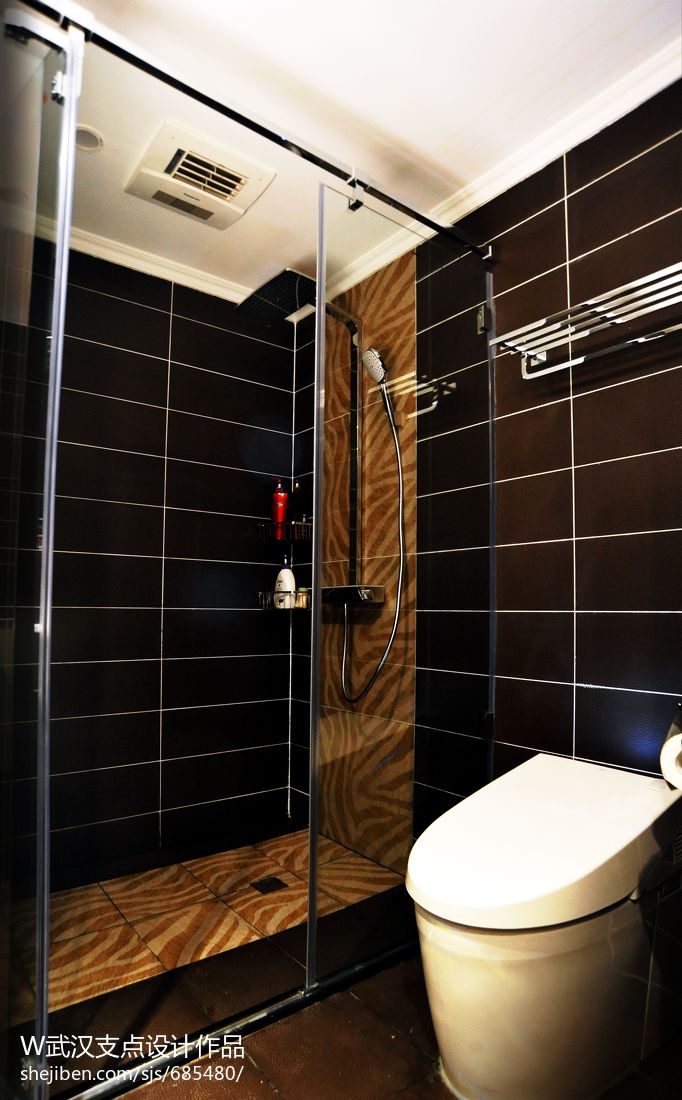 時尚現代衛浴淋浴房瓷磚裝修設計效果圖