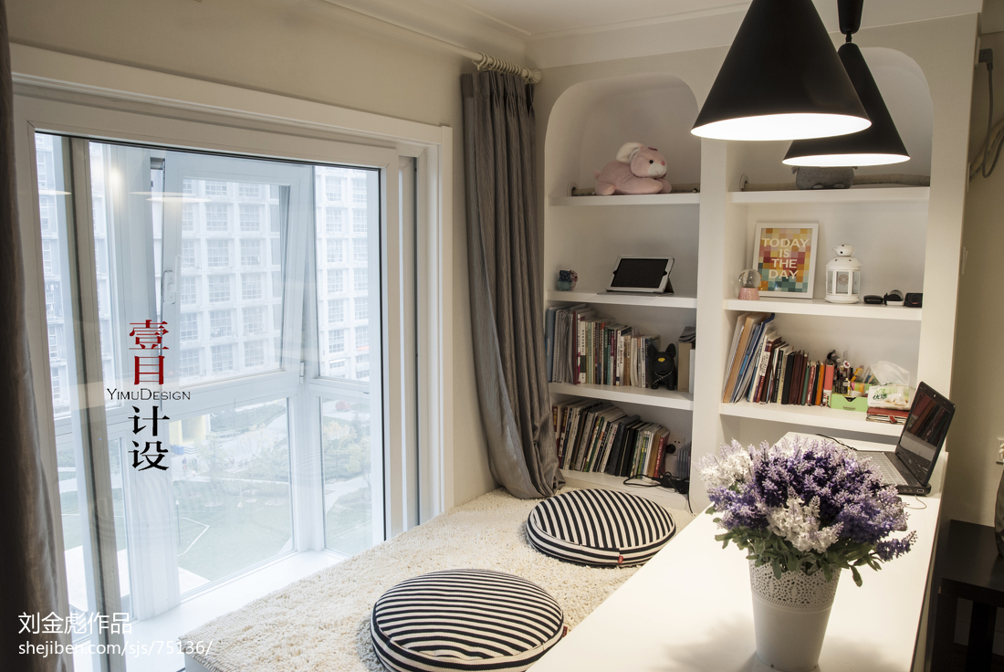 時尚小戶型榻榻米臥室裝修效果圖