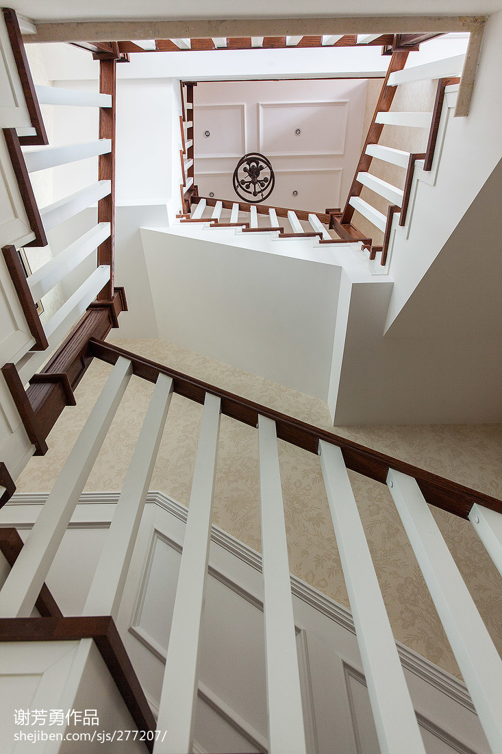 美式精美室內樓梯圖片