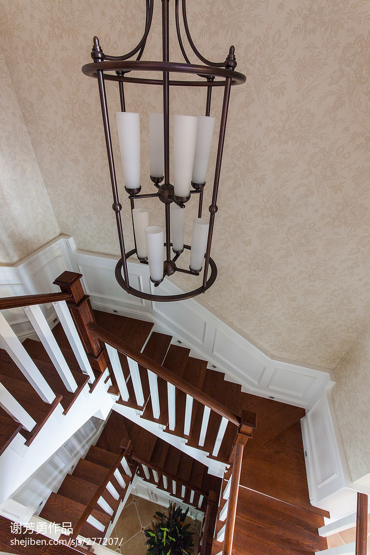 美式精美室內樓梯效果圖