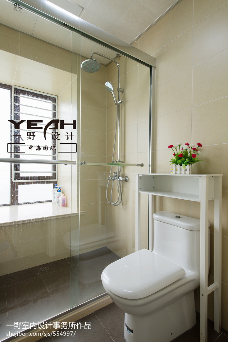 現代風格衛生間隔斷裝修效果圖