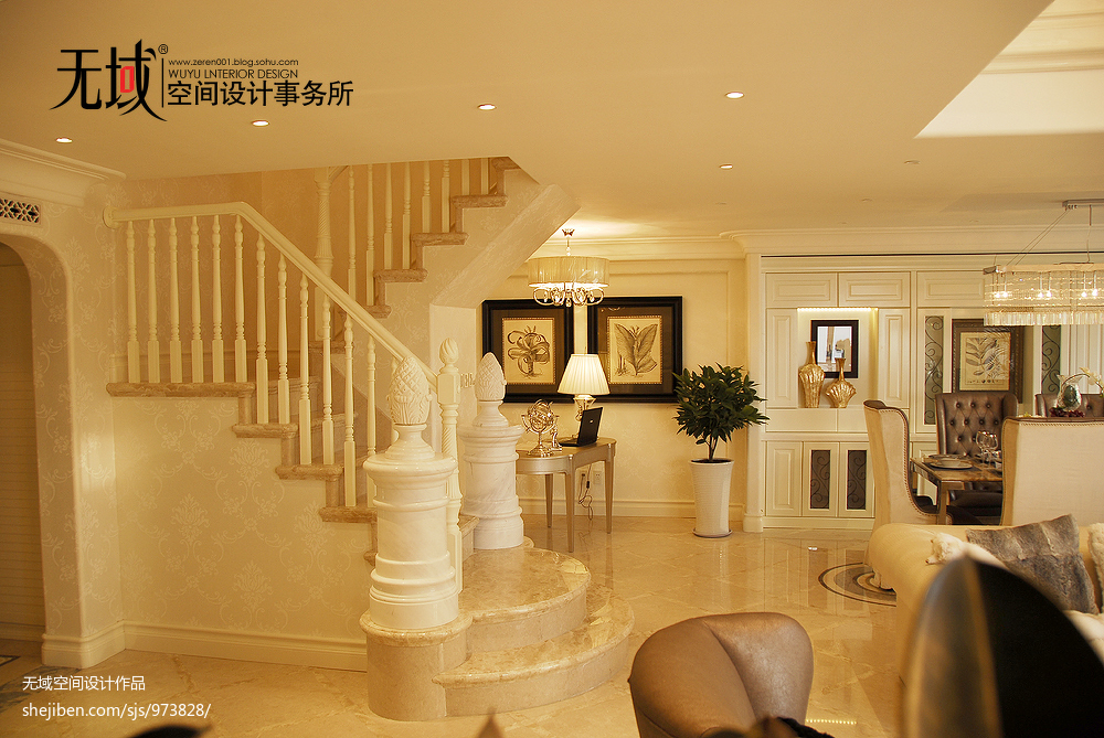 歐美混搭復式樓樓梯裝修效果圖