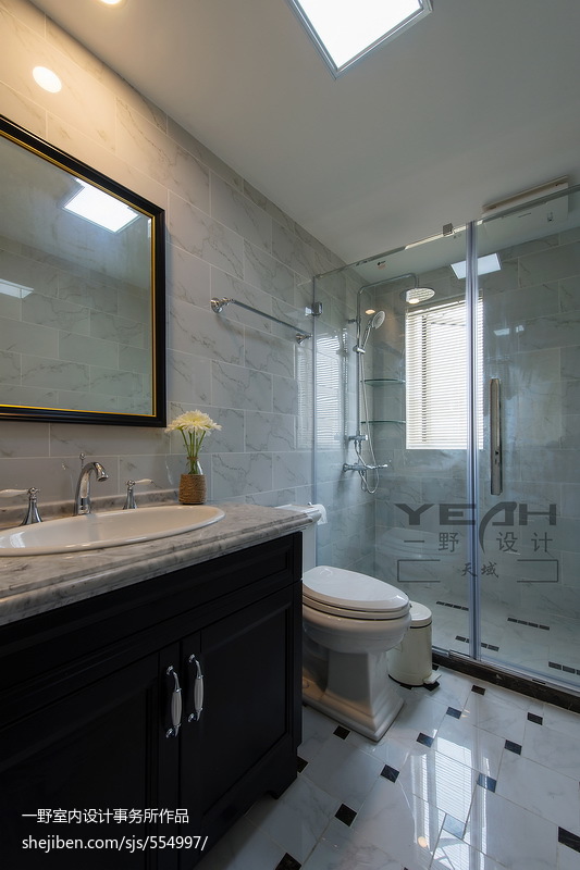 簡約美式洗手間地磚裝修效果圖