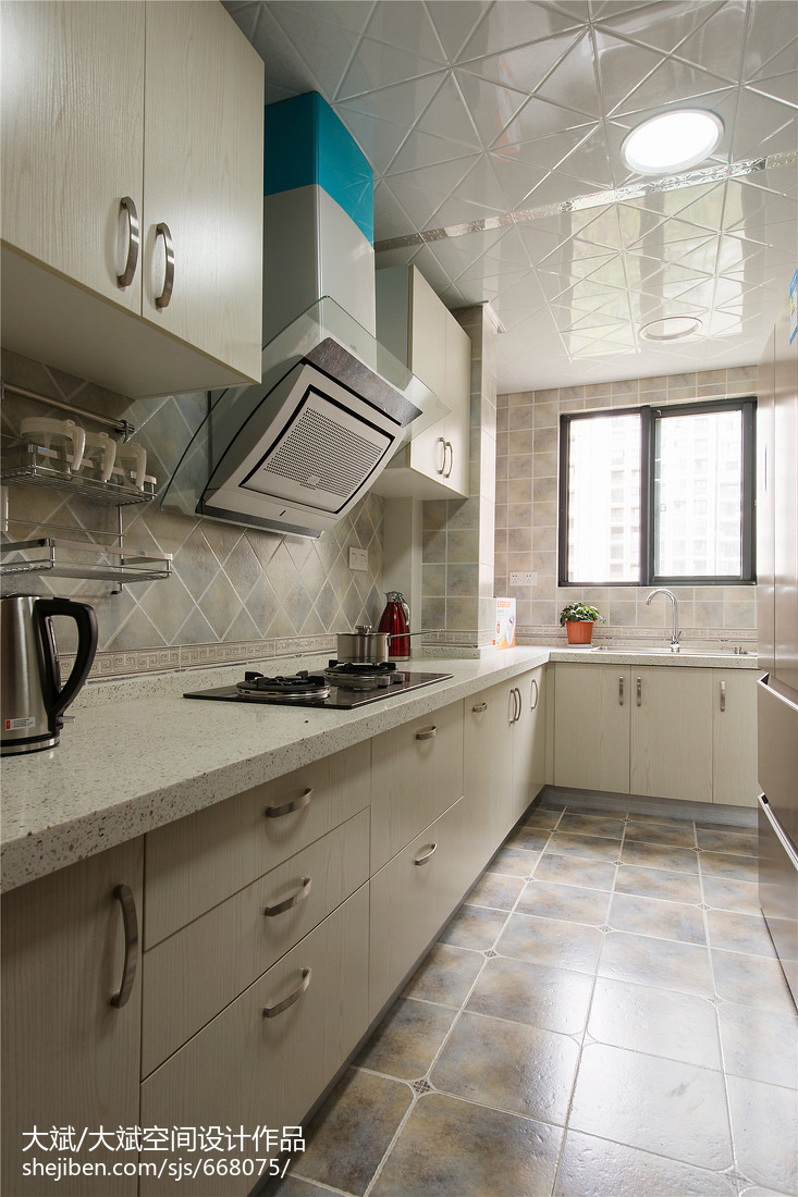 中式風格廚房吊頂裝修效果圖