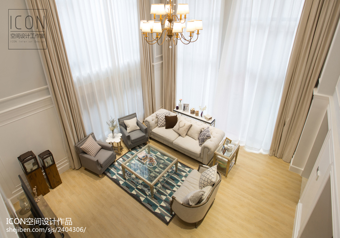 美式風格客廳裝修俯視圖片