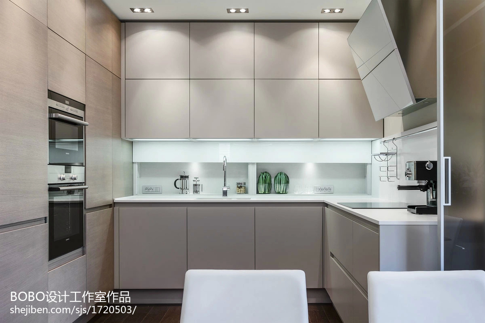極簡的現代風廚房室內裝修設計圖片