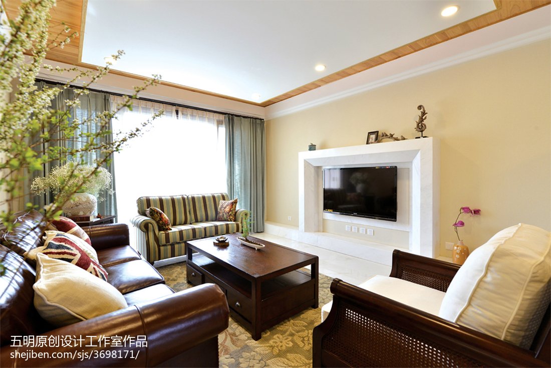 四居美式客廳電視墻裝修設計