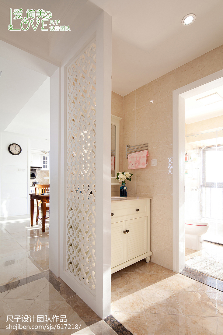 現代美式衛生間隔斷裝修圖片