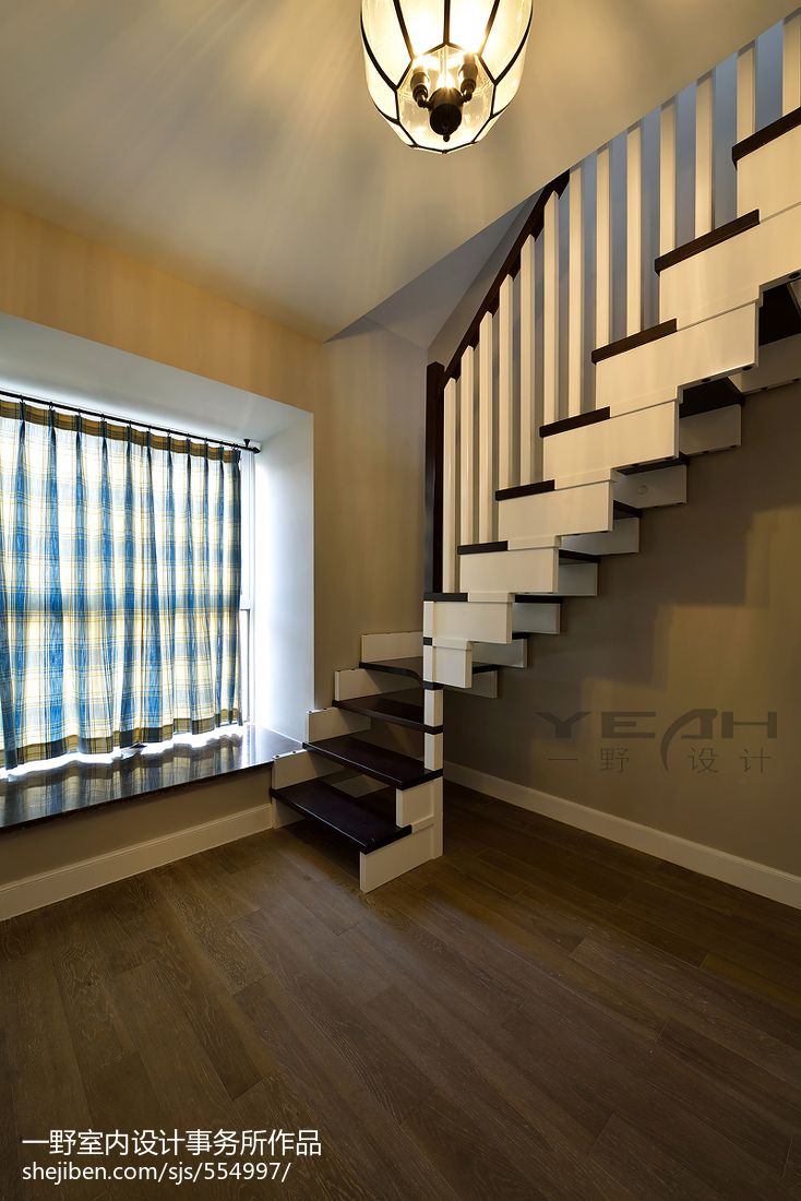 復式樓美式樓梯窗戶裝修設計