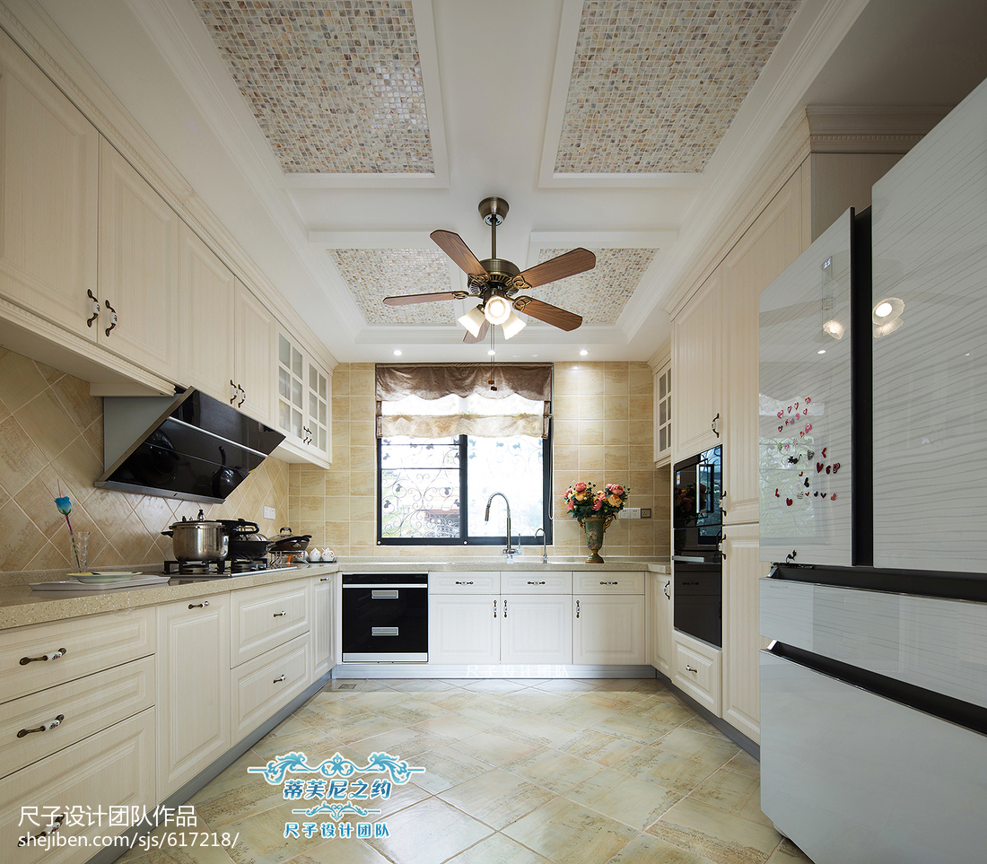 復式樓歐式廚房吊頂裝修設計