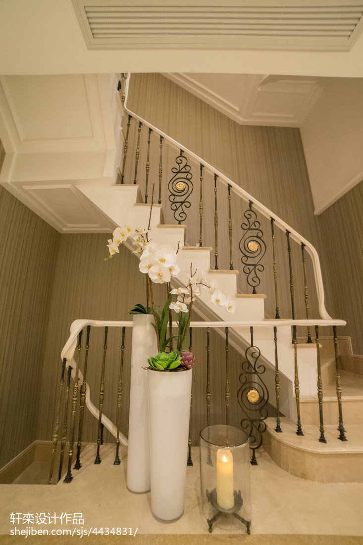 典雅歐式別墅樓梯設計