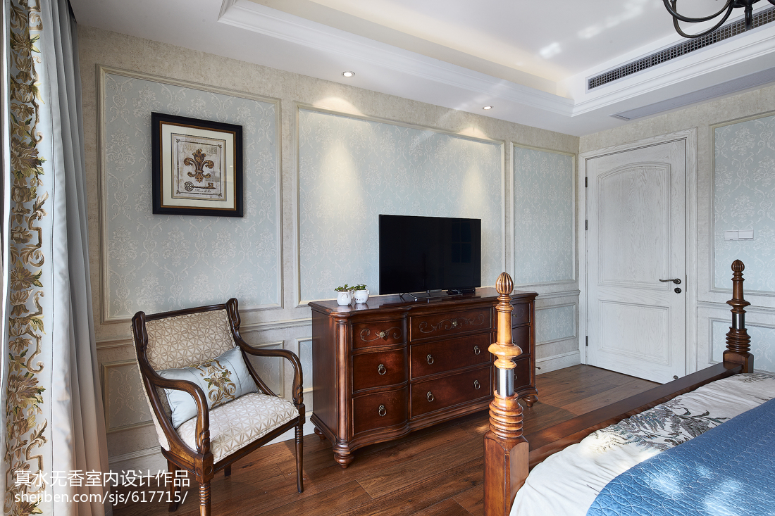 家裝美式臥室背景墻裝修