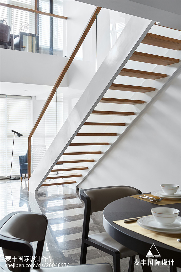 現代風復式樓梯設計圖