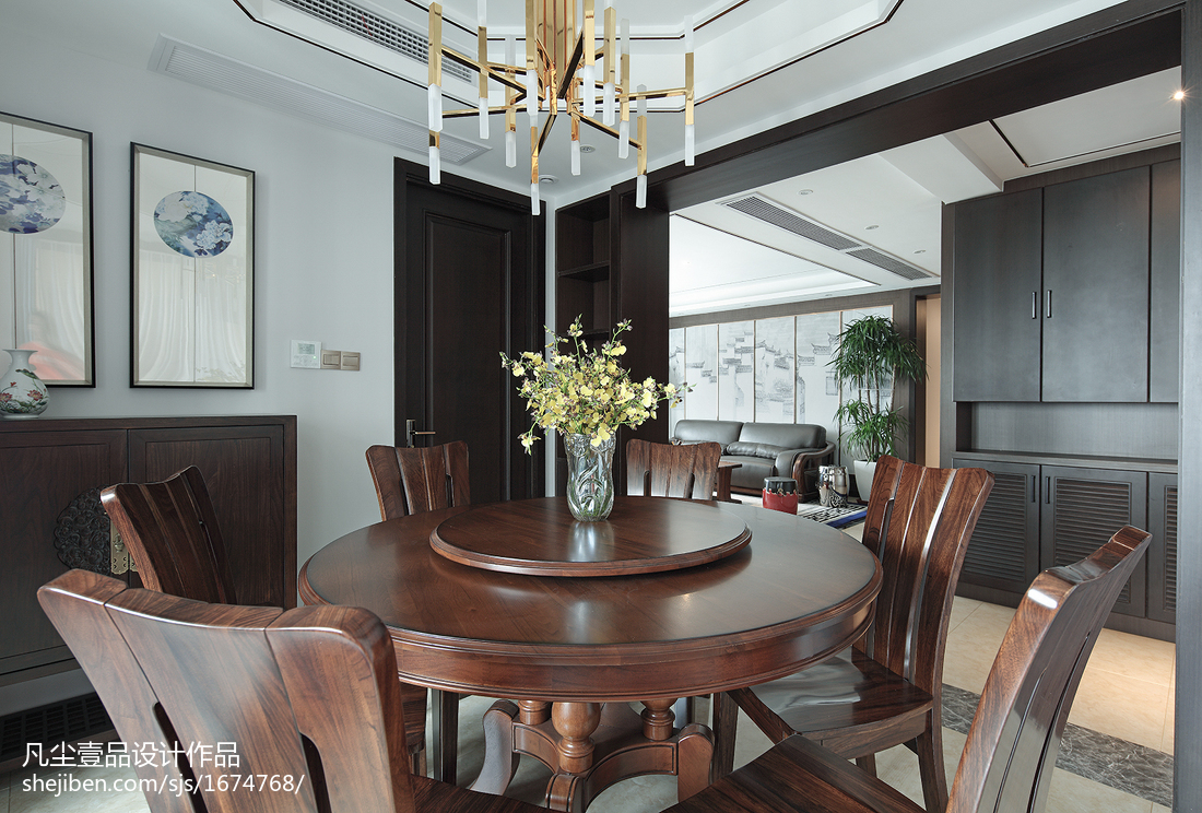 悠雅103平中式四居餐廳實景圖