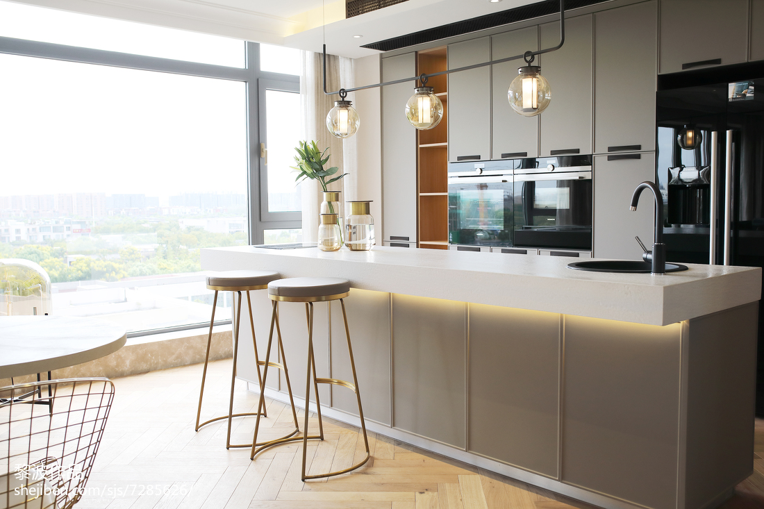 寬敞北歐三居吧臺設計效果圖