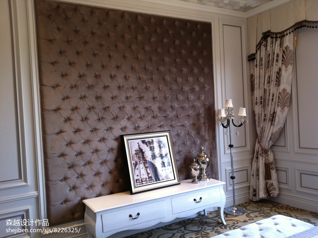 質樸208平法式別墅臥室效果圖欣賞