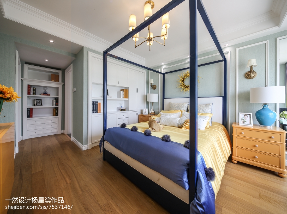 美式樣板房主臥室實景圖