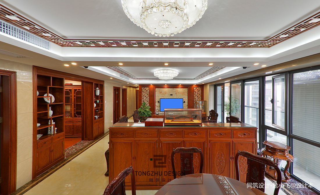 中式客廳與餐廳隔斷