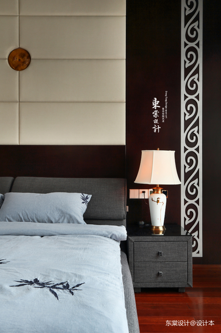 質樸758平中式別墅臥室圖片大全