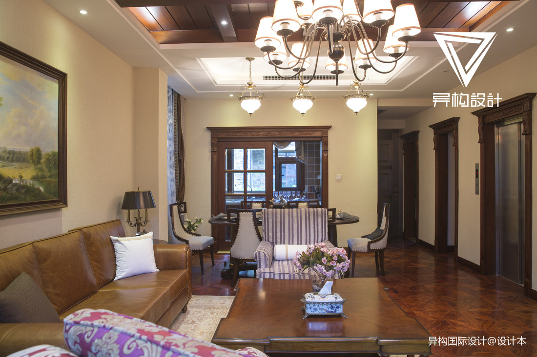 優美205平法式別墅客廳案例圖