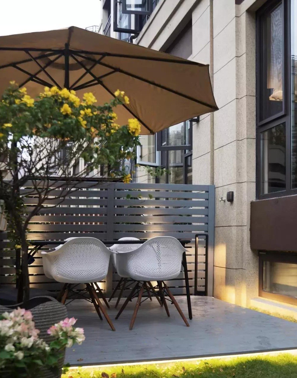 現代風的小別墅，精致的細節與配色17467764