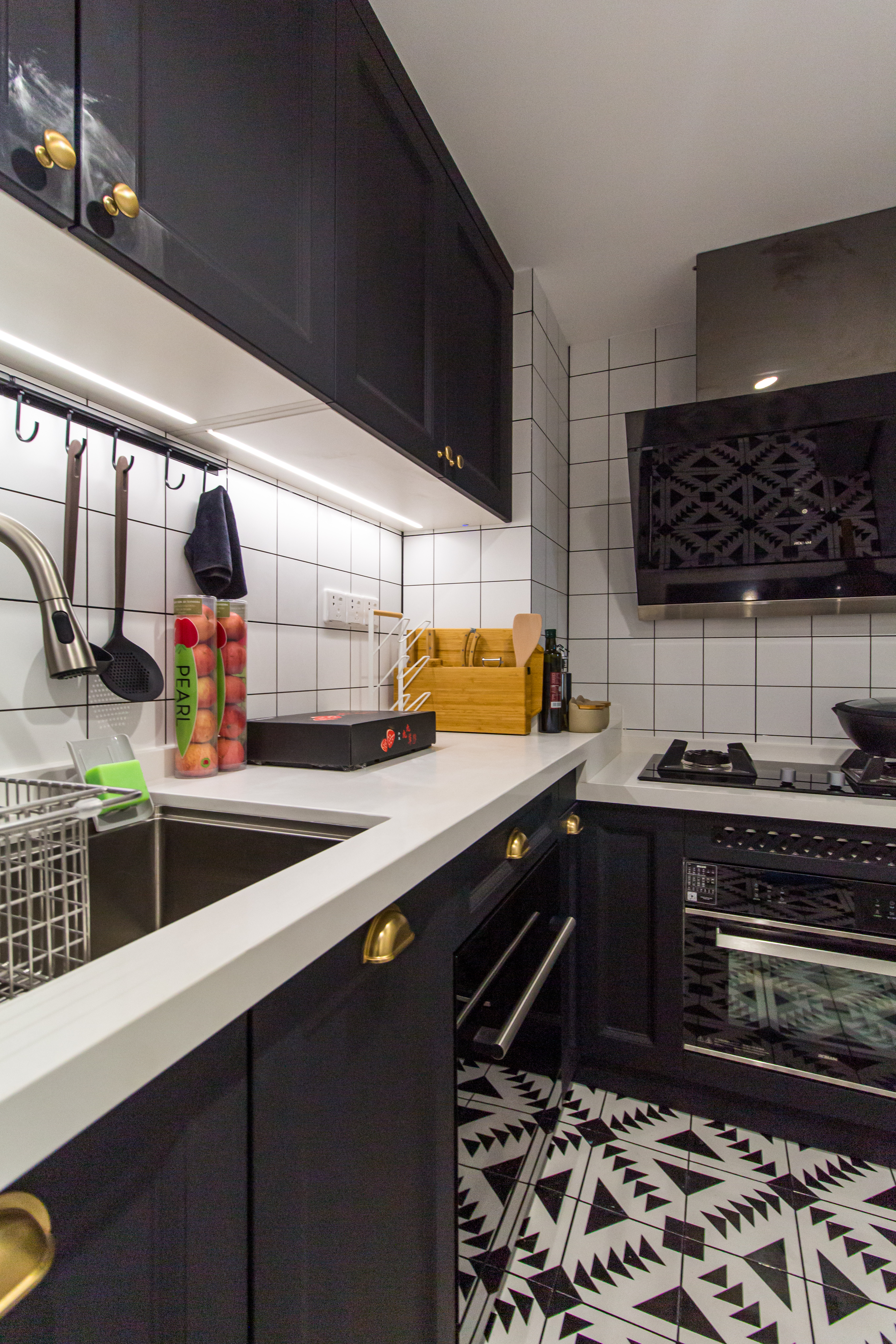 3口一貓混搭風兩居，全職媽媽親手布置新房18590594