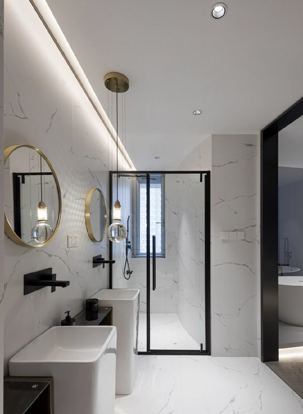 180平米現代簡約，高端大氣的家！18443042